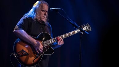 Warren Haynes at Westhampton Beach Performing Arts Center on July 25, 2019
